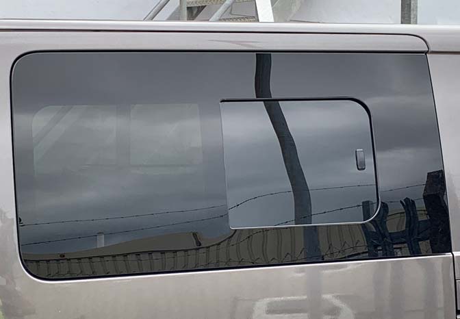 Opel Vivaro 2019 - sidofönster & bakdörr fönster - Bild 4